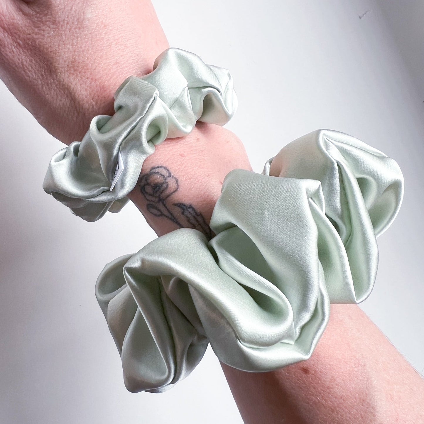 100% Silk Scrunchie