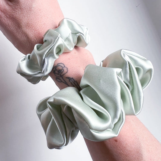 100% Silk Scrunchie